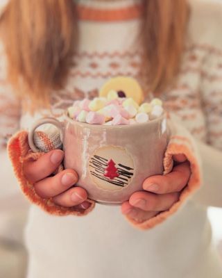 Zavřete oči a představte si ten okamžik klidu. Všude kolem je shon a ruch, předvánoční přípravy vrcholí – pečení cukroví,...